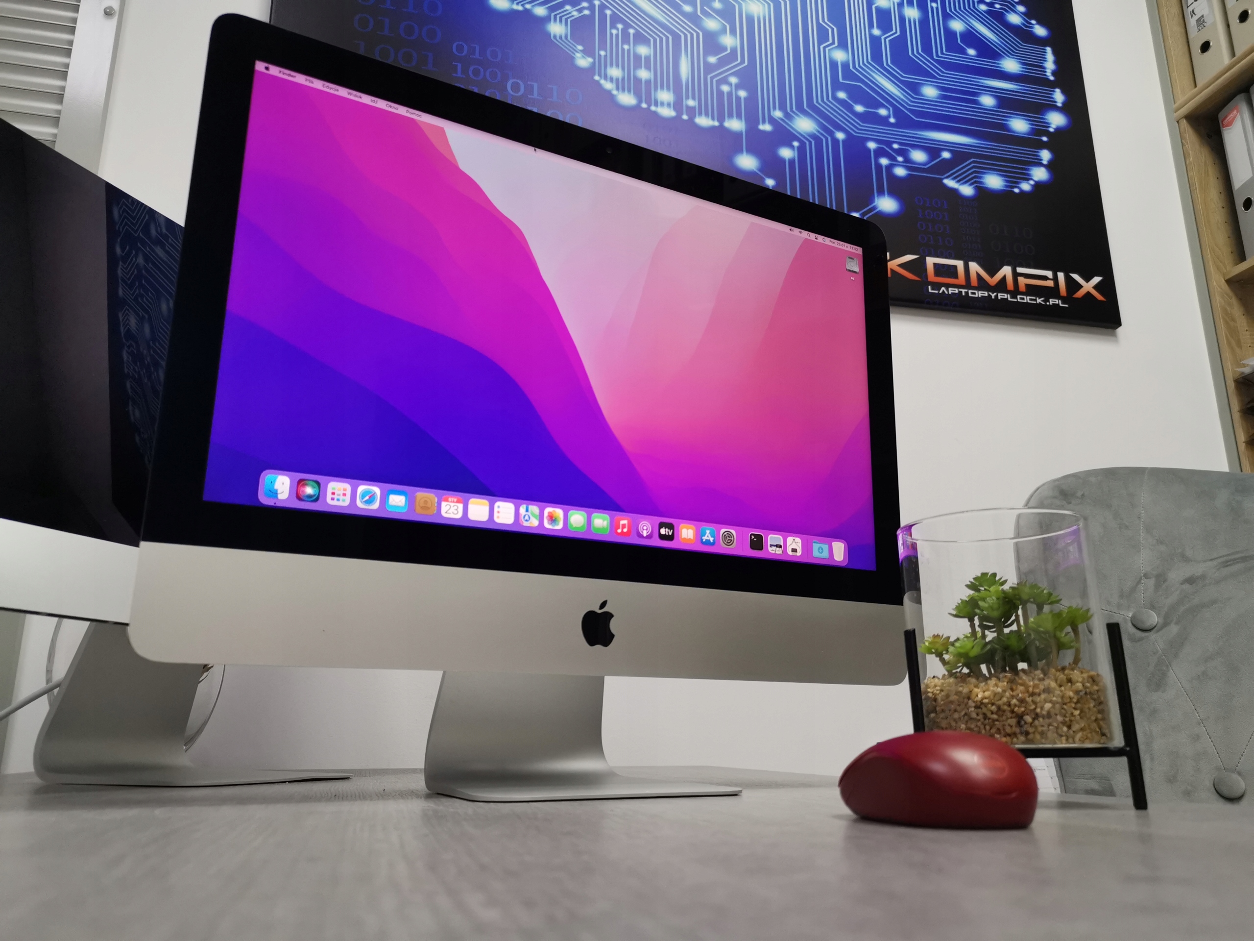 Apple iMac 21,5" i5-5575R 8GB 256SSD 2015 Stan.BDB - obrazek 3