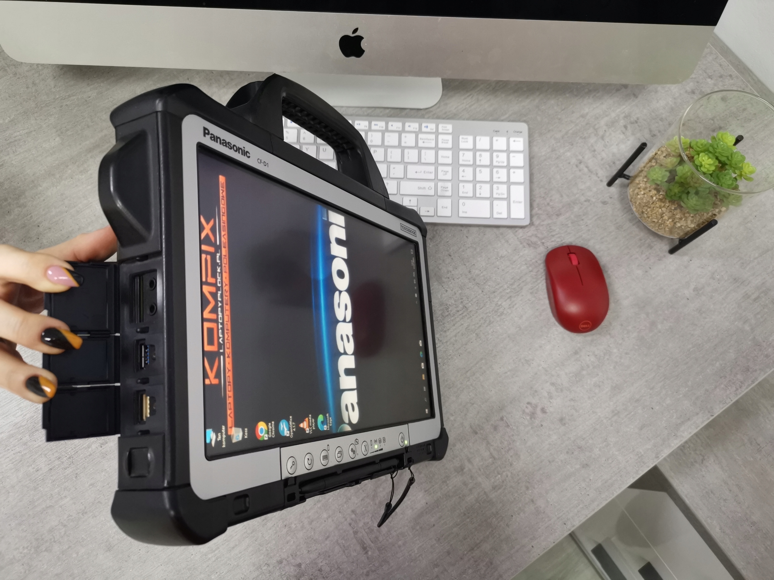 Pancerny Panasonic CF-D1 i5-6300 16GB 512 SSD DOTYK do Warsztatu - Kl. A- - obrazek 9