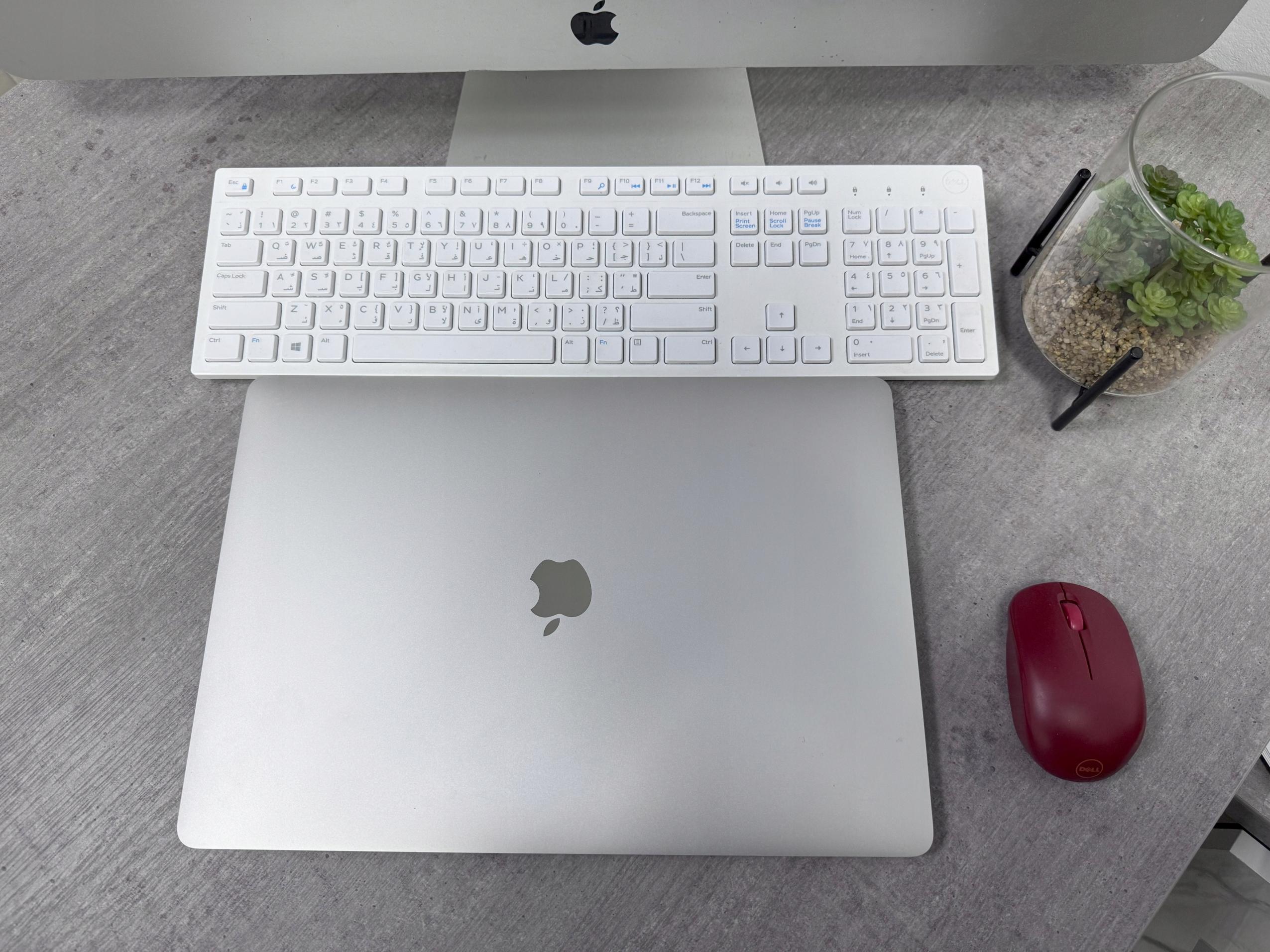Apple MacBook PRO 15 i7 2.6GHz 16GB 256SSD + Touchbar Silver jak NOWY - obrazek 2