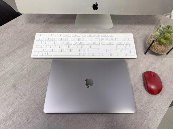 Matryca do Apple MacBook Pro A1706 | Całe skrzydło (Klapa, zawiasy, taśmy) - obrazek 2