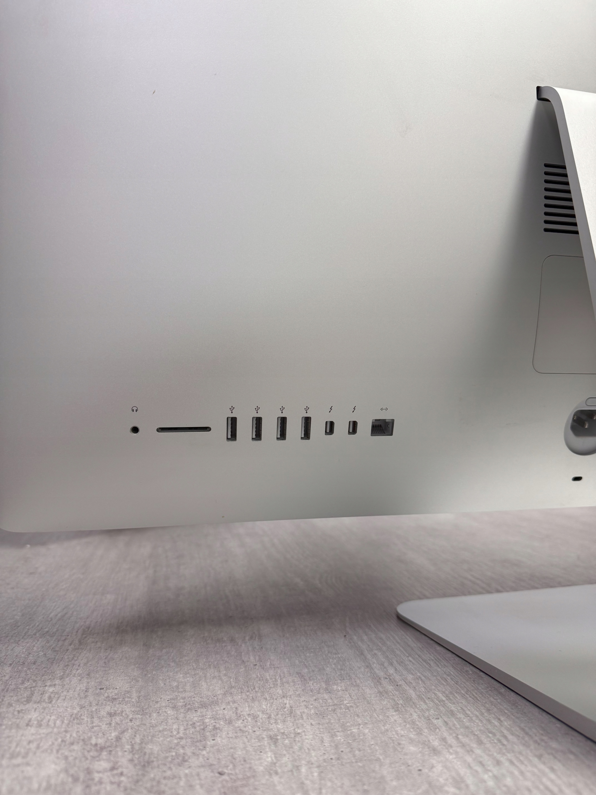 Komputer Apple iMac 27" i7 4x4,0GHz 32GB 128Gb SSD + 3Tb - Stan.BDB - obrazek 5