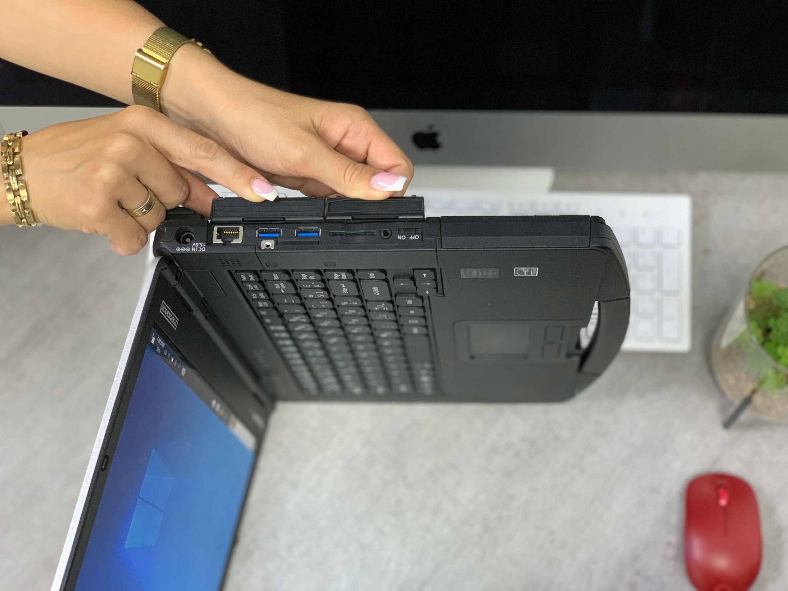 Pancerny Panasonic CF-54 i5-5300u 16GB 2Tb SSD LTE DOTYK - Warsztatowy - obrazek 5